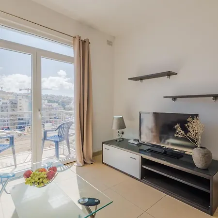 Apartment - Portomaso Area San Ġiljan